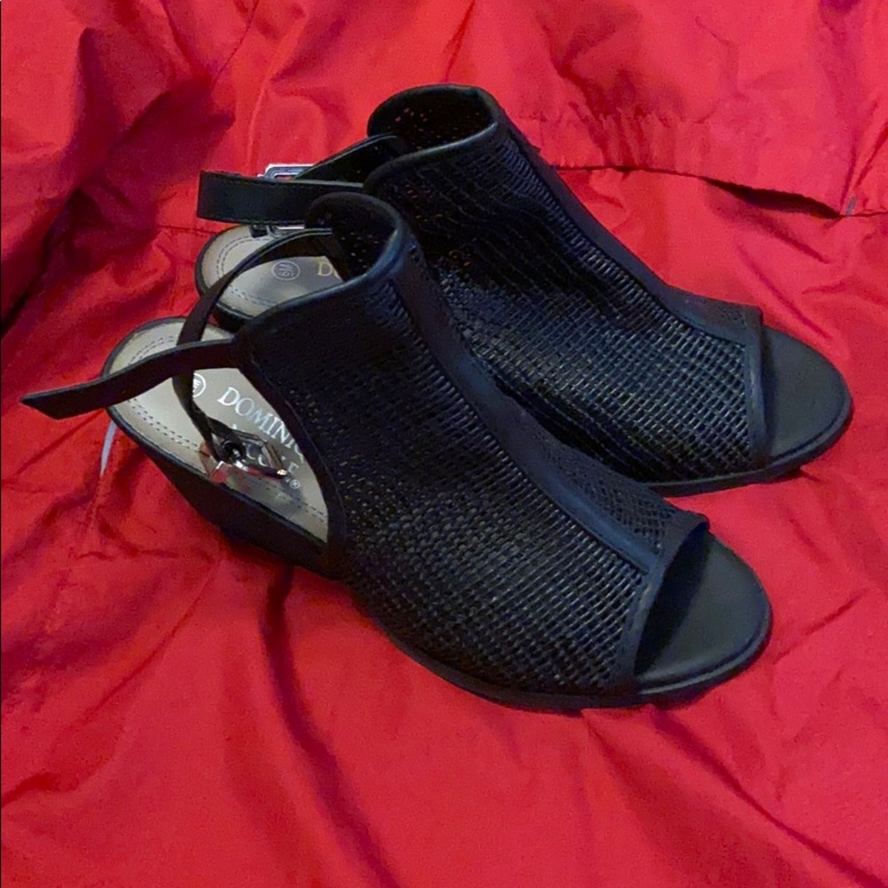 Shoes - Picture 2 of 3